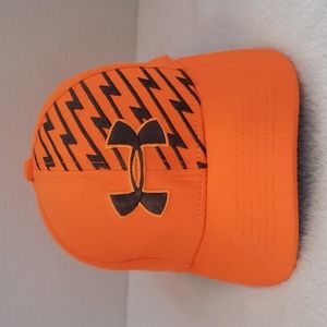 Under Armour | Women's Flex Fit Baseball Cap Lighting Bolts